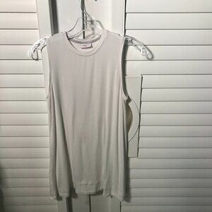 Jofit white crew neck athleisure tunic tank top XS
